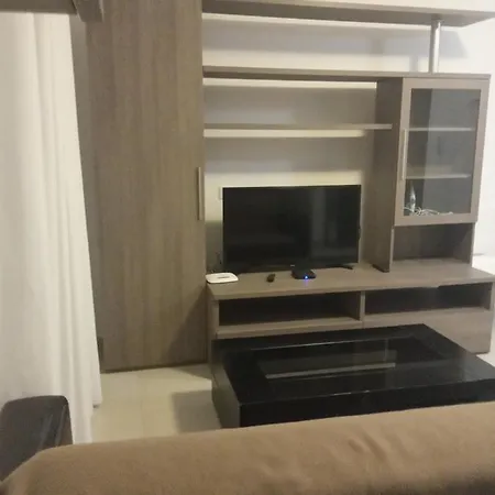 Triq Mercieqa 10 * Слима